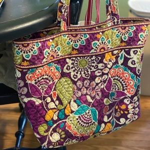 Vera Bradley very large over the shoulder bag